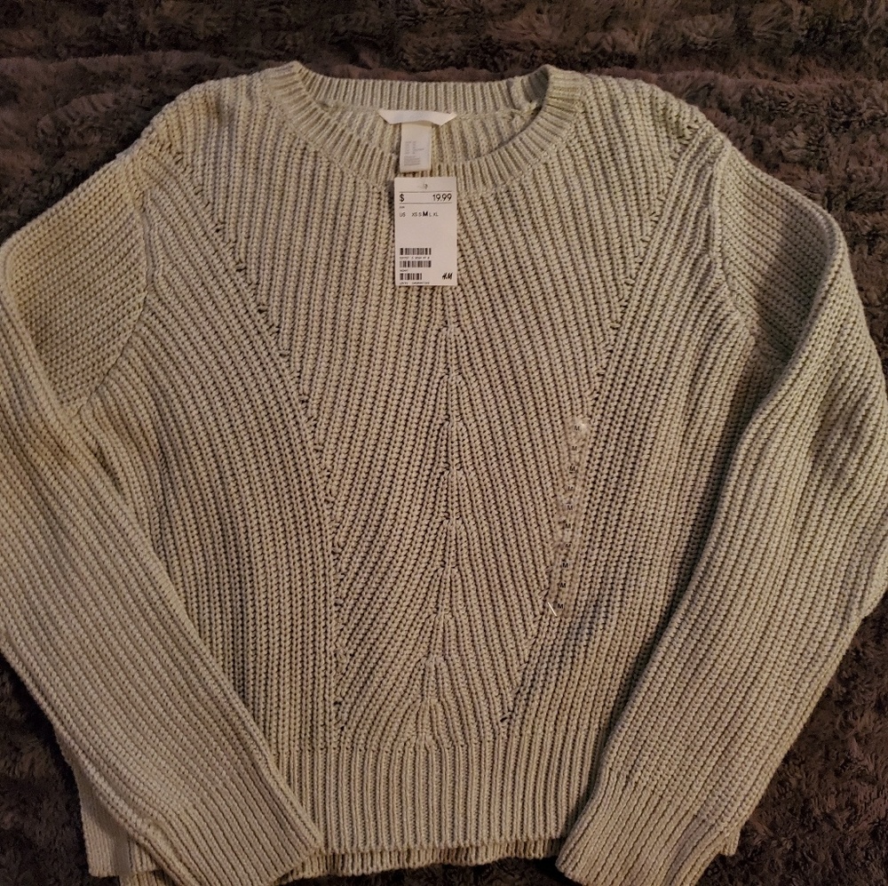 H&M SAGE GREEN KNIT CREW NECK SWEATER SIZE MEDIUM